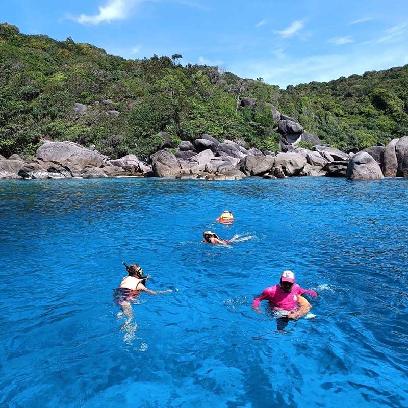 snorkeling-trips-one-day-Similan-Islands