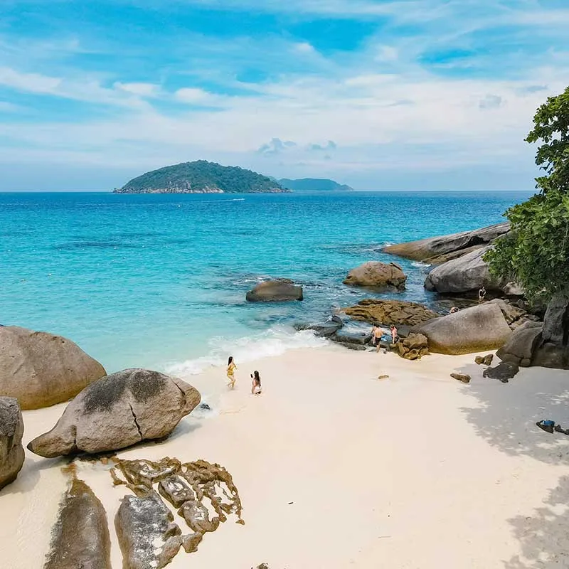 Phuket-Khaolak-Day-trip-Similan-Isl;ands-2023-snorkeling