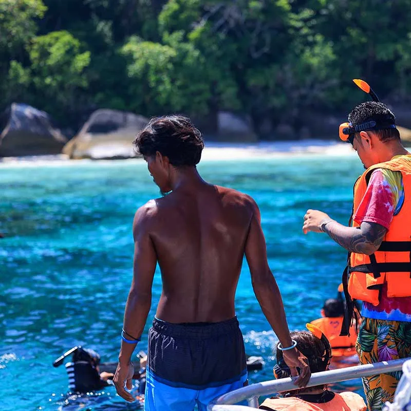 Similan-island-best-premium-tours-snorkeling