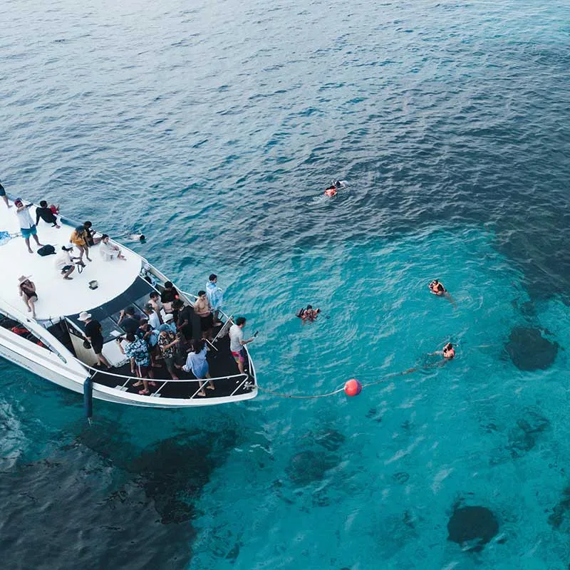 best-premium-tours-speedboat-Similan-island-2