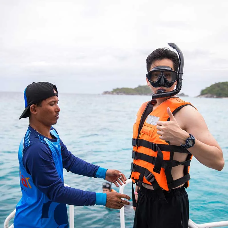 snorkeling-trip-Similan-island-speedboat-Phuket-Khaolak-2