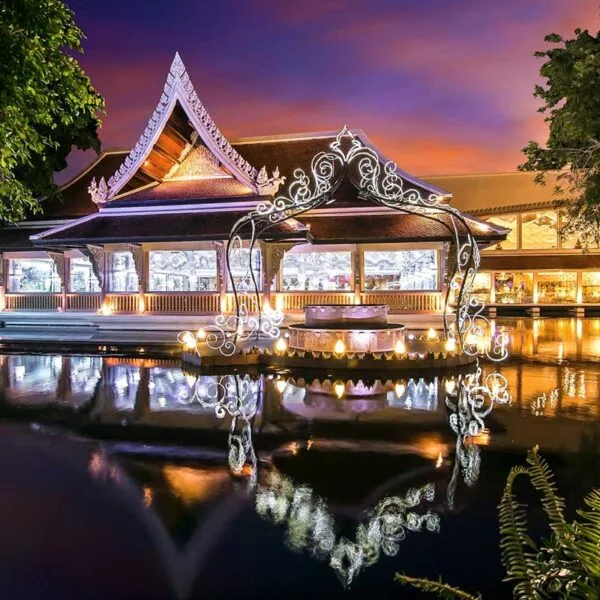 best-place-dinner-and-show-phuket-fantasea