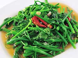phuket-kathu-thai-cooking-school-stir-fried-morning-glories