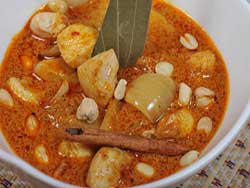 phuket-kathu-thai-cooking-school-yellow-curry