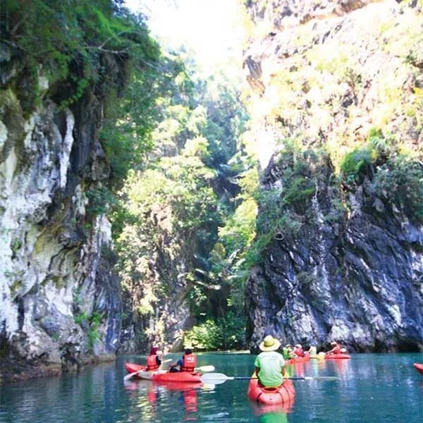 Best-Outdoor-Activities-Half-Day-Kayaking-&-Canoeing-Tour-Ao-Thalane-Krabi