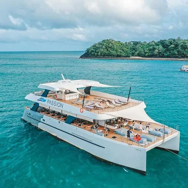 andaman-passion-luxury-yacht-two-floor-catamaran-phuket