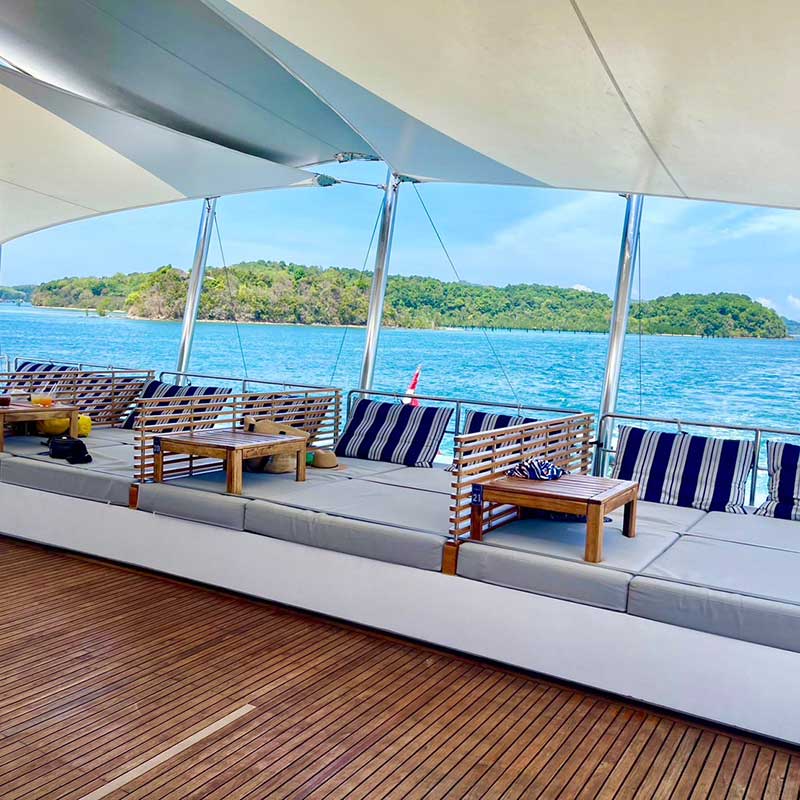private-cabana-2nd-floor-the-seanery-james-bond private-cabana-2nd-floor-the-seanery-james-bond