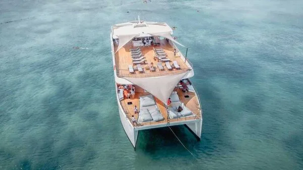 quality-two-floor-yacht-catamaran-andaman-passion quality-two-floor-yacht-catamaran-andaman-passion