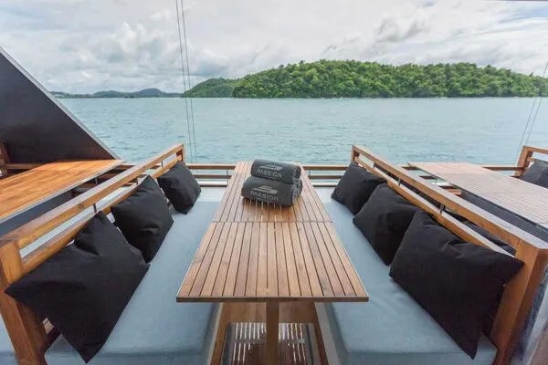 seat-on-andaman-passion-luxury-yacht-catamaran seat-on-andaman-passion-luxury-yacht-catamaran