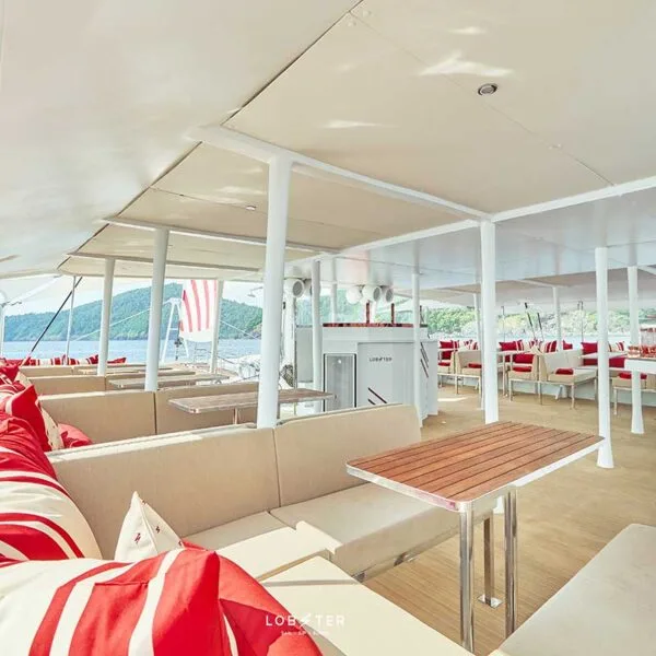 lobster-yacht-boat-view lobster-yacht-boat-view