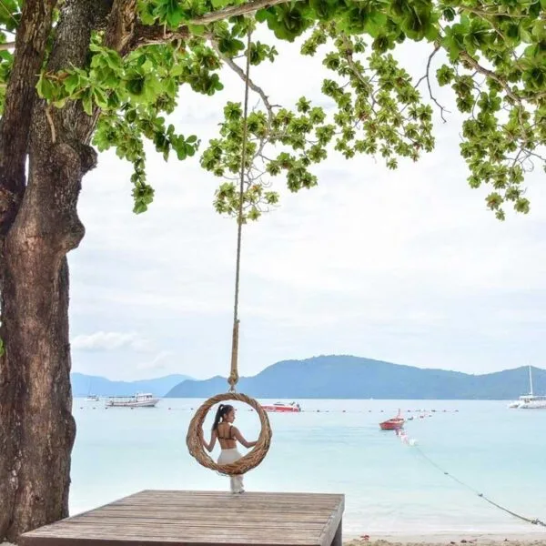 coral-island-tour-half-day-by-sailing-yacht-catamaran