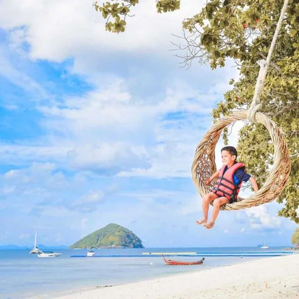 coral-island-tour-phuket-half-day-sunset-yacht-catamaran