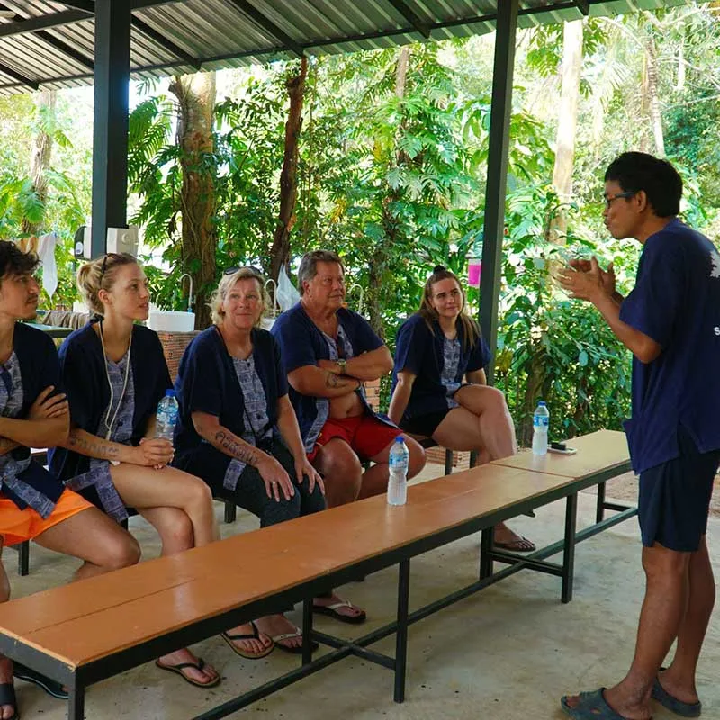 jungle-safari-tour-adventure-cooking-elephant-food-samui