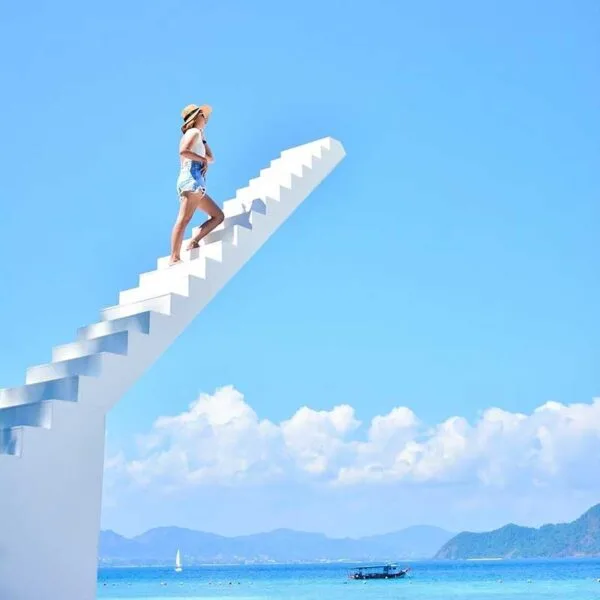 phuket-half-day-tour-coral-beach-club-by-yacht
