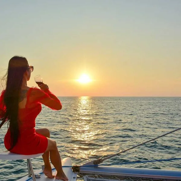 phuket-tour-sailing-yacht-catamaran-sunset-dinner