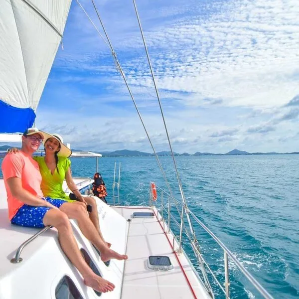 sailing-yacht-catamaran-half-day-sunset-coral-island