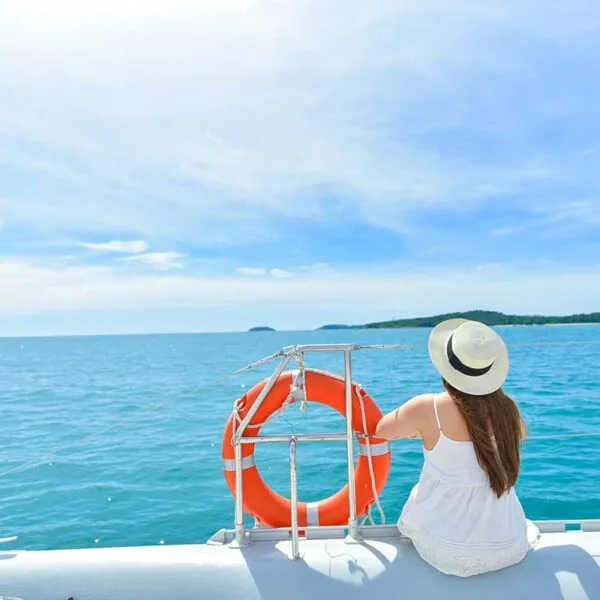 coral-island-half-day-morning-catamaran