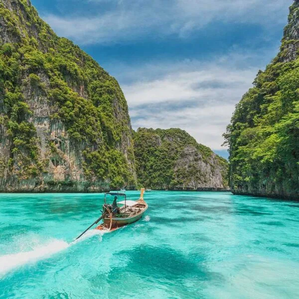 long-tail-boat-tour-pileh-lagoon-phi-phi-island-phuket long-tail-boat-tour-pileh-lagoon-phi-phi-island-phuket