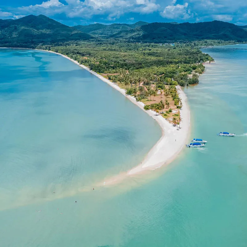 phuket-tour-phang-nga-bay-yao-island-James-Bond