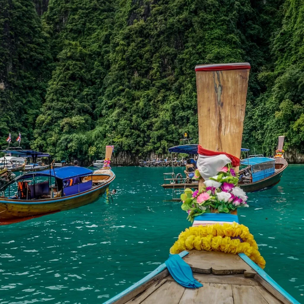 best Thai-Longtail-boat-tour Phuket