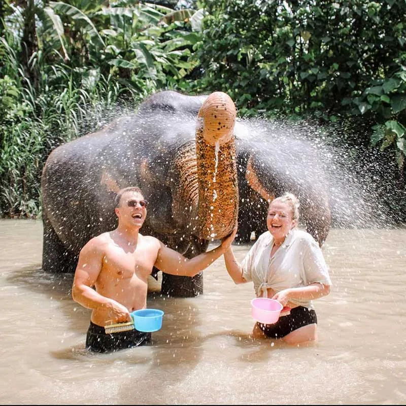 bath-with-elephant-at-Aonang-elephant-sanctuary