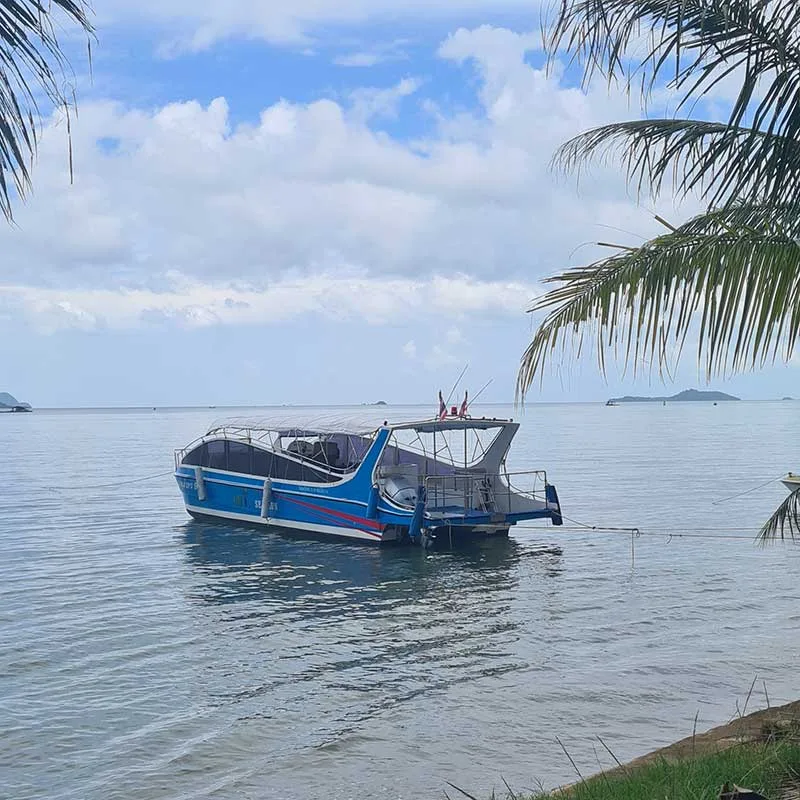 Phuket-tours-James-Bond-Island-by-speed-catamaran