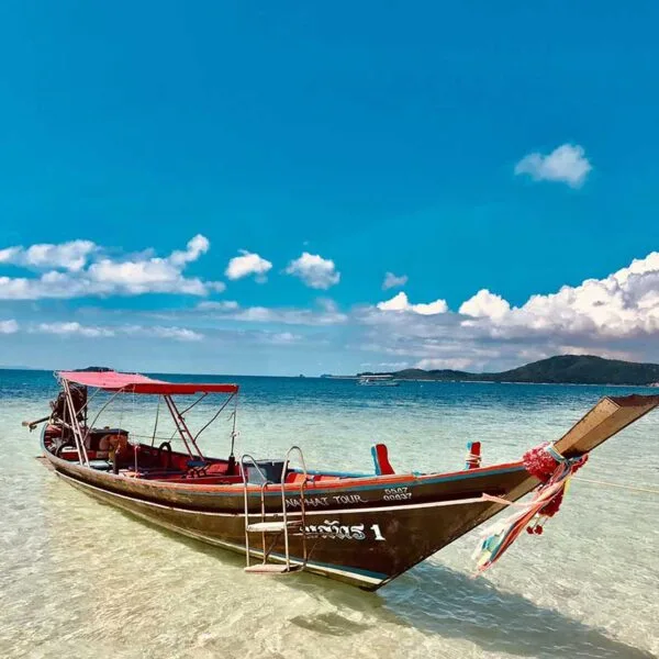rent-private-longtail-boat-tour-koh-samui-koh-tan-pig-island