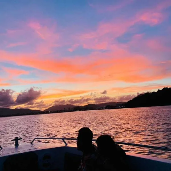Phuket-Phi-Phi-Island-tour-half-day-sunset-khai-island