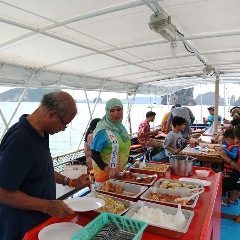 Phuket-full-day-canoe-phang-nga-bay-by-big-boat-2