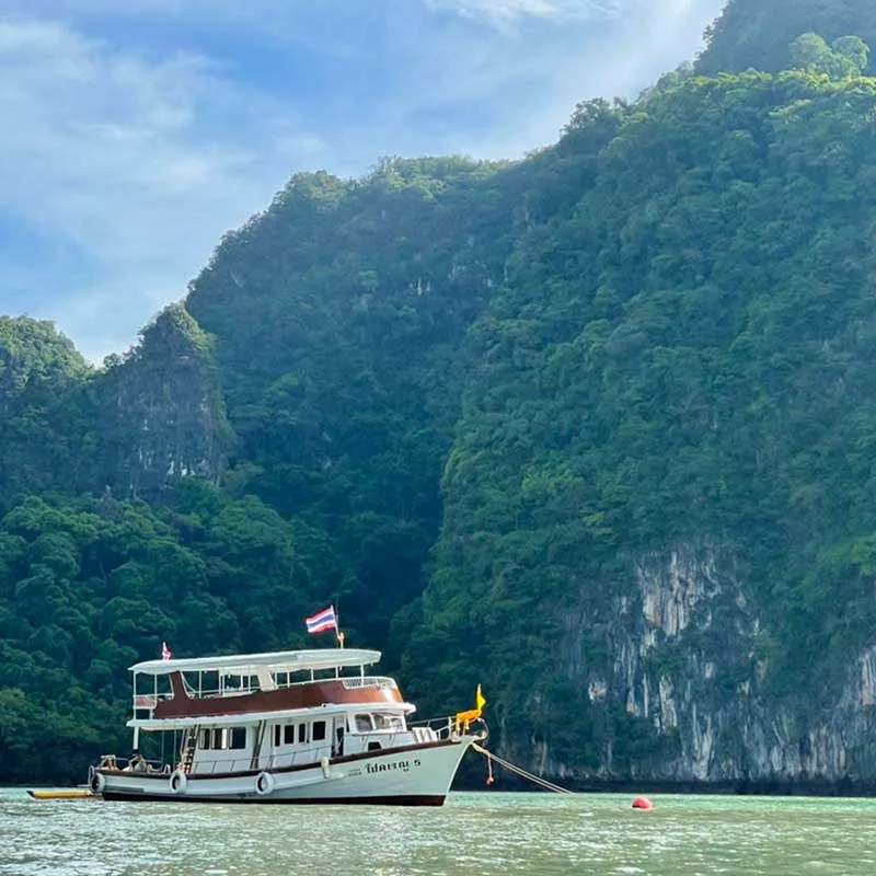 Premium-Big-Boat-James-Bond-Island-4-in-1-with-Canoeing