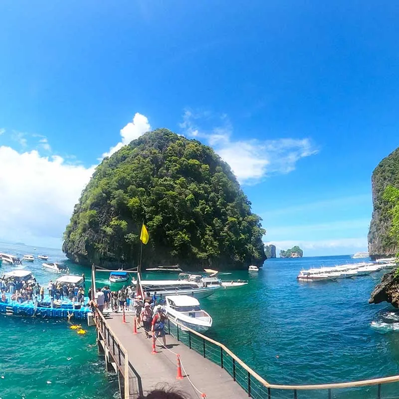 daily-trip-Phuket-Maya-Bay-The-Beach-by-speedboat