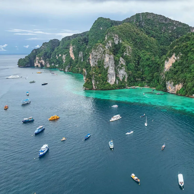 Day-trip-Phi-Phi-Don-Island-Phuket-premium-catamaran