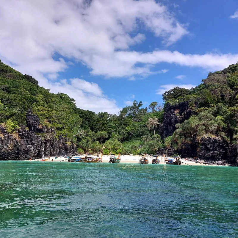 Early-Bird-Maya-Bay-Phi-Phi-Island-by-Speedboat-Phuket-19 Early-Bird-Maya-Bay-Phi-Phi-Island-by-Speedboat-Phuket-19