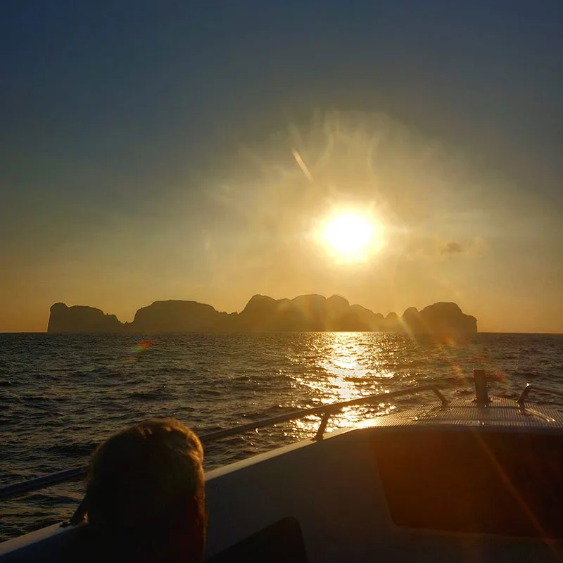 Early-Bird-Maya-Bay-Phi-Phi-Island-by-Speedboat-Phuket-3 Early-Bird-Maya-Bay-Phi-Phi-Island-by-Speedboat-Phuket-3