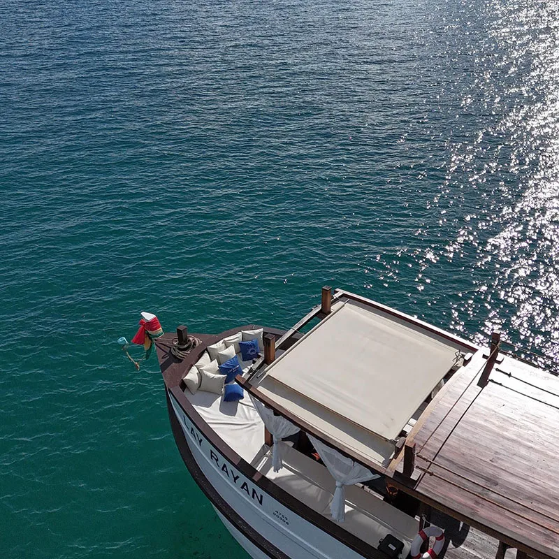 Private-Luxury-Premium-Wooden-Boat-Rental-Phuket-Islands-6