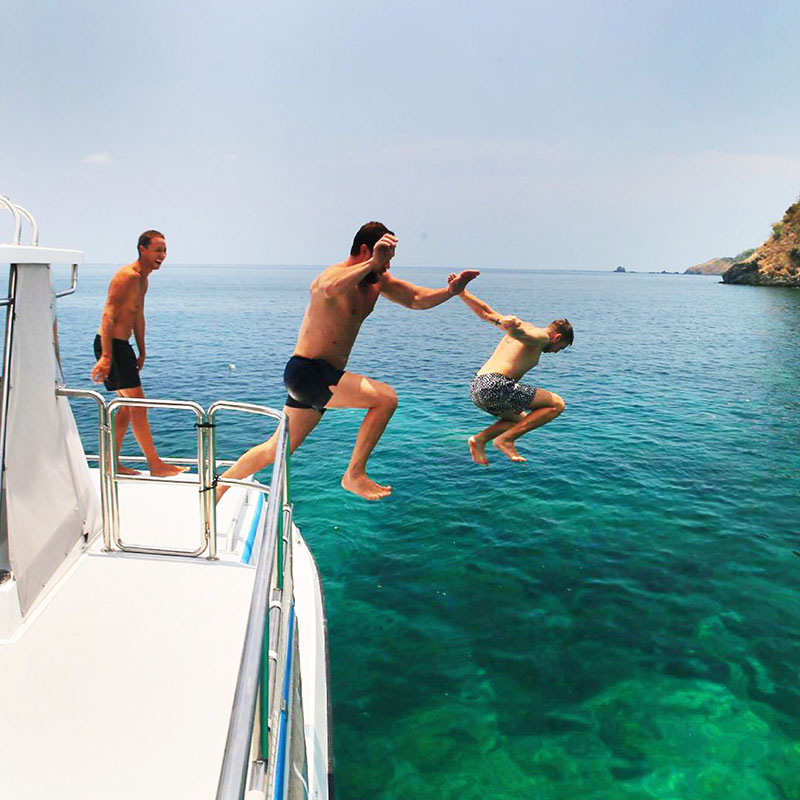 phuket-private-charter-power-catamaran-kygo-half-day-full-day phuket-private-charter-power-catamaran-kygo-half-day-full-day