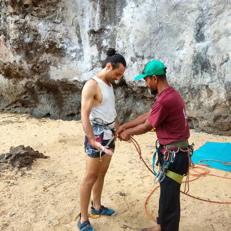 Krabi-Full-Day-Real-Rock-Climbing-Course-at-Railay-Beach-10