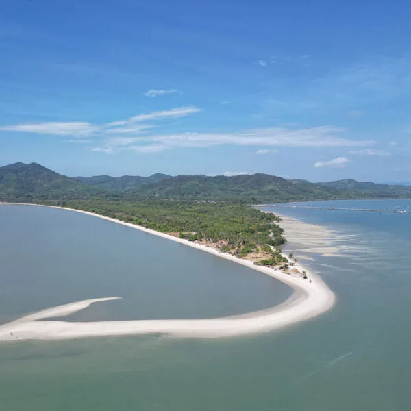 City-Tour-Koh-Yao-Yai-with-Elephant-Care-&-Bathing