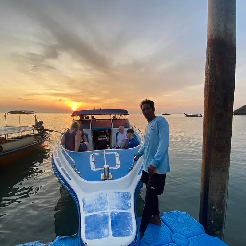 Railay-Day-Trip-Early-Bird-Phi-Phi-Island-4-Islands-Speedboat-2 Railay-Day-Trip-Early-Bird-Phi-Phi-Island-4-Islands-Speedboat-2