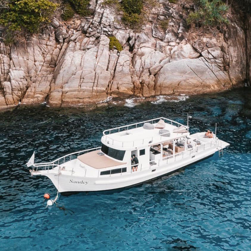 Charter-Phuket-Luxury-White-Vintage-Boat-Sandey-6 Charter-Phuket-Luxury-White-Vintage-Boat-Sandey-6