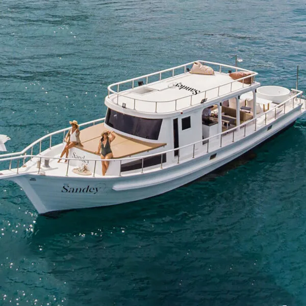 Charter-Phuket-Luxury-White-Vintage-Boat-Sandey