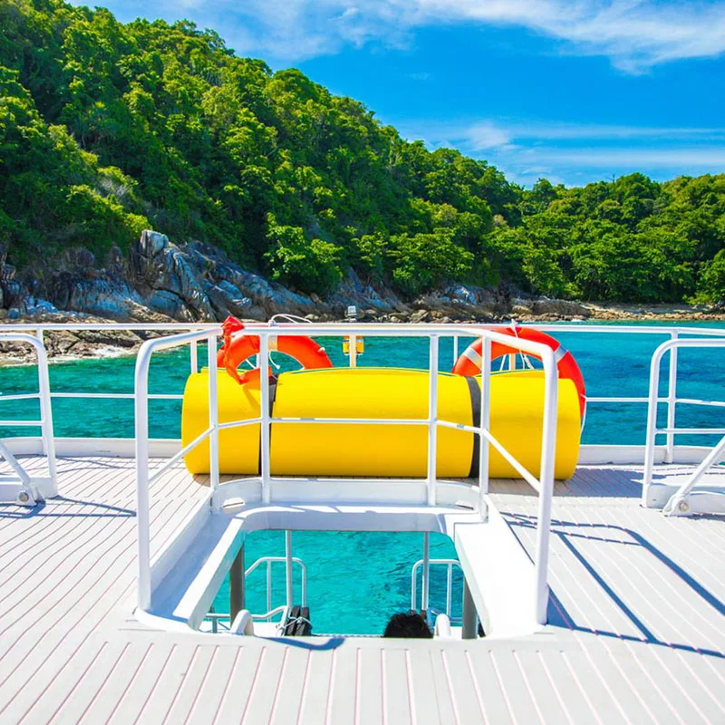 Phuket-Premium-Speed-Catamaran-Late-Phi-Phi,-Maya-&-Bamboo-4