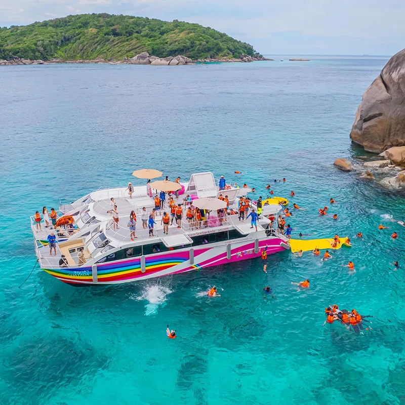 Phuket-Premium-Speed-Catamaran-Late-Phi-Phi,-Maya-&-Bamboo-9