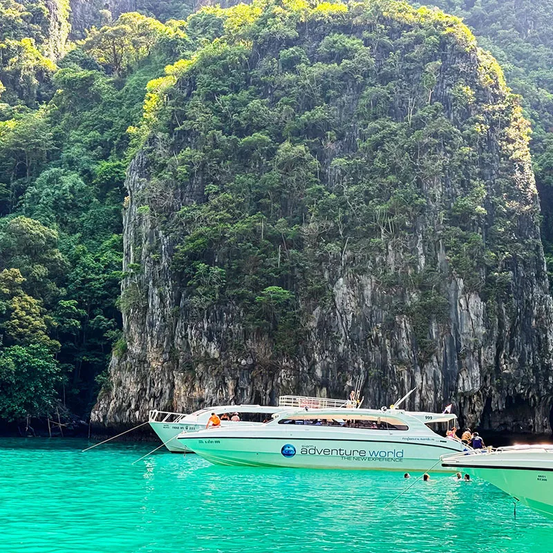 Phi-Phi-island-Sunrise-Early-Bird-Maya-Bay-Bamboo-Island-10
