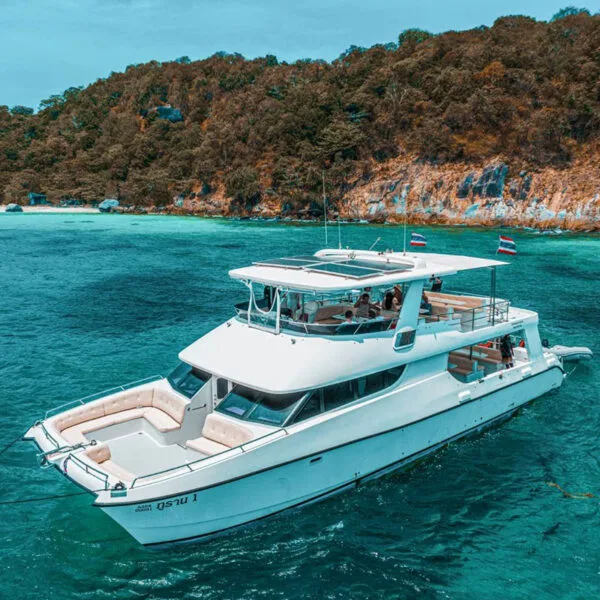 Khaolak-Similan-Island-Tours-by-Luxury-Yacht-Catamaran