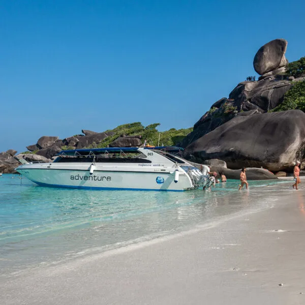 Phuket-Similan-Island-Early-Bird-Tours-by-Speedboat