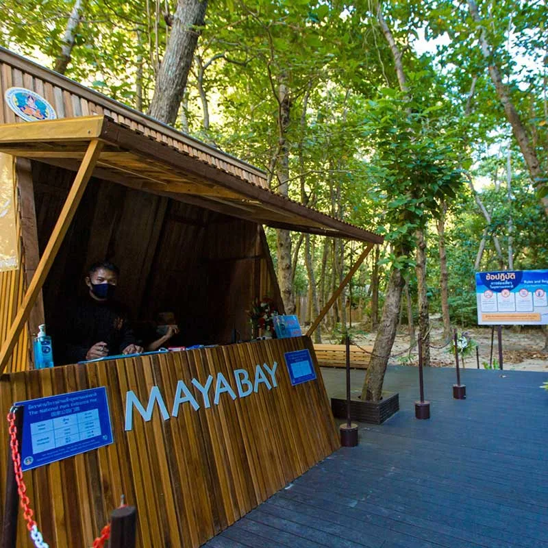 Premium-Catamaran-Day-Trip-Sunset-PhiPhi-Maya-Maiton-Island-16