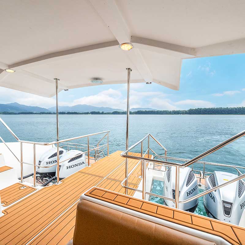 Premium-Speed-Catamaran-Tour-Khaolak-Phuket-Similan-Island-6 Premium-Speed-Catamaran-Tour-Khaolak-Phuket-Similan-Island-6