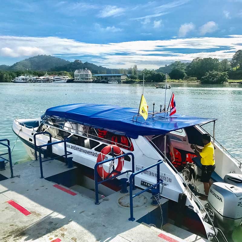 Speedboat-Transfer-Krabi-Klong-Jilad-to-Phi-Phi-Island-Tonsai-Pier-4 Speedboat-Transfer-Krabi-Klong-Jilad-to-Phi-Phi-Island-Tonsai-Pier-4