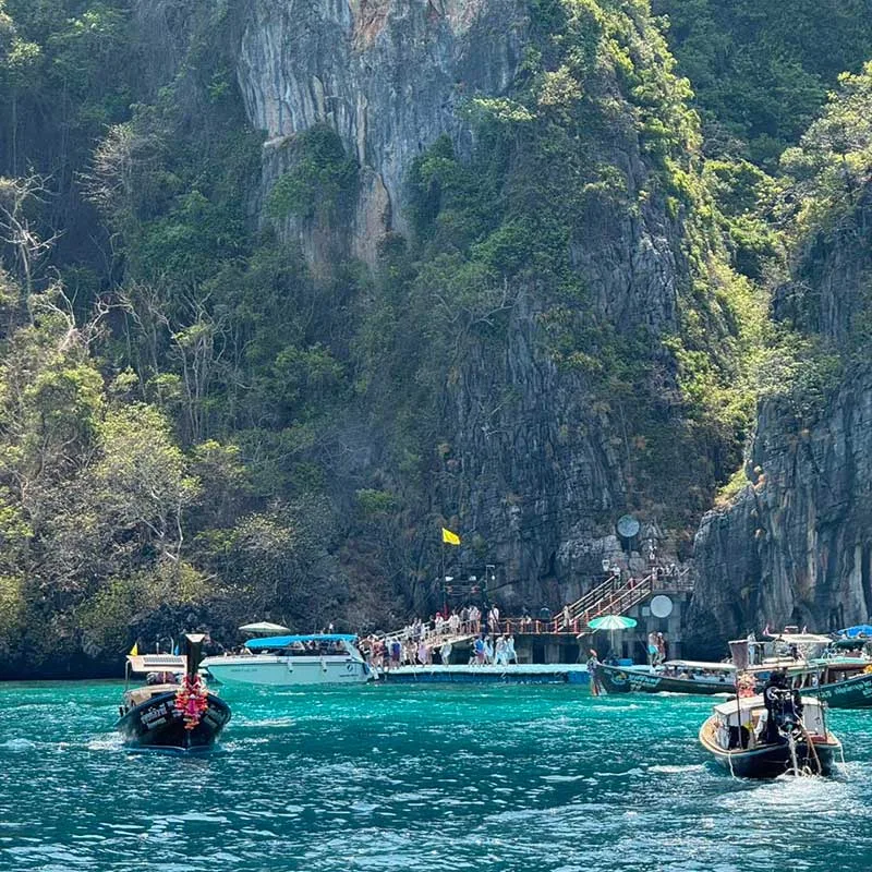 VIP-Luxury-Speedboat-Phi-Phi-Maya-Bamboo-Khai-Islands-11 VIP-Luxury-Speedboat-Phi-Phi-Maya-Bamboo-Khai-Islands-11